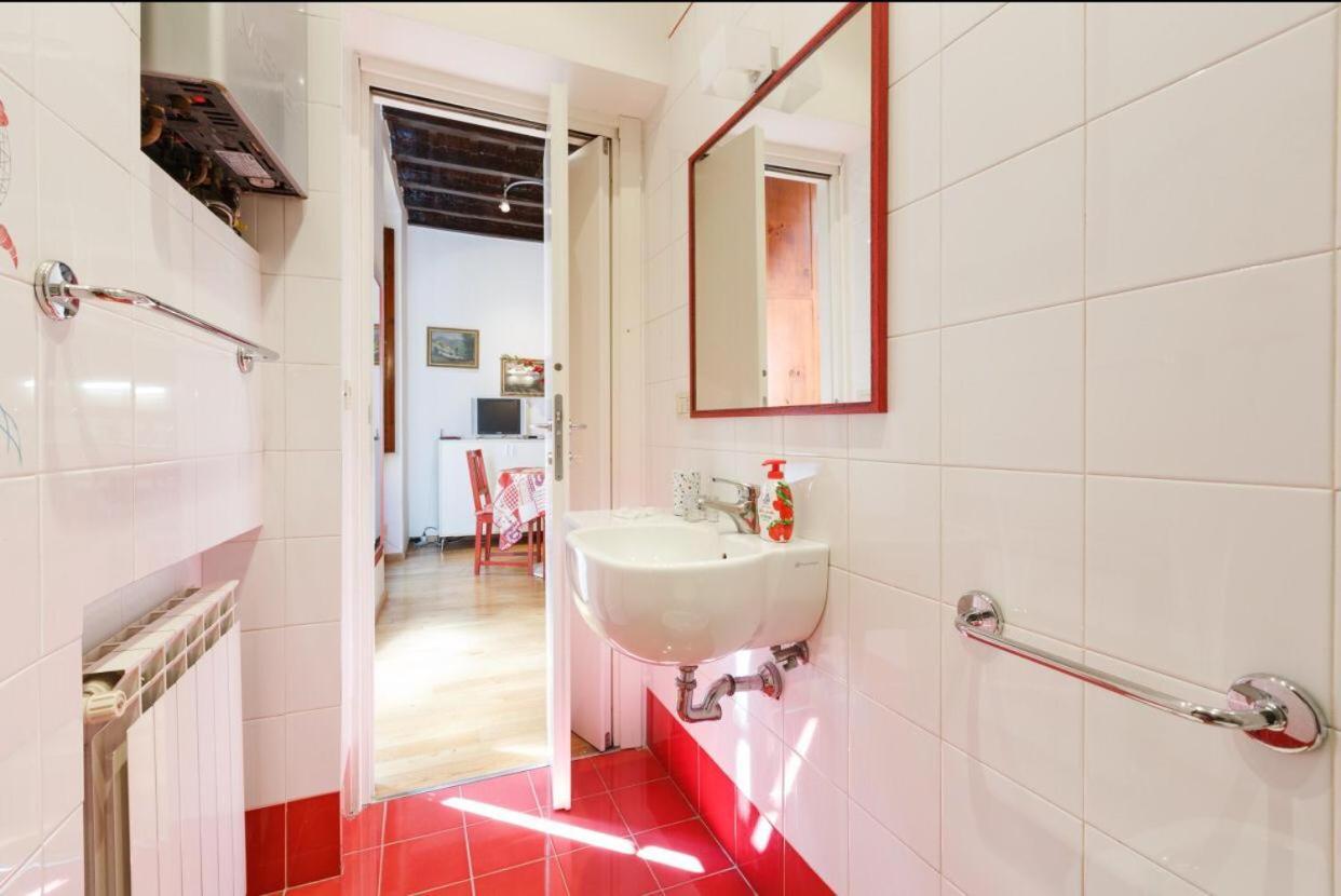 Piazza Navona Apartment Рим Екстериор снимка